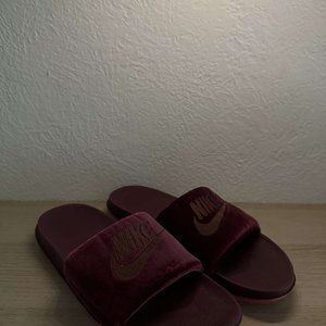 Nike Maroon Velvet Slides